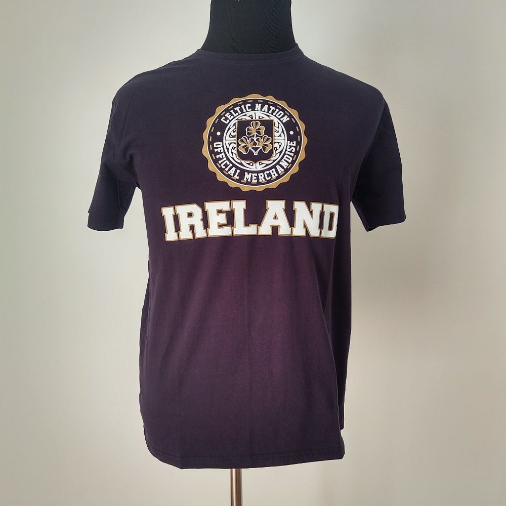 CELTIC NATION OFFICIAL MERCHANDISE IRELAND SLIM FIT ADULT T SHIRT -  SIZE LARGE